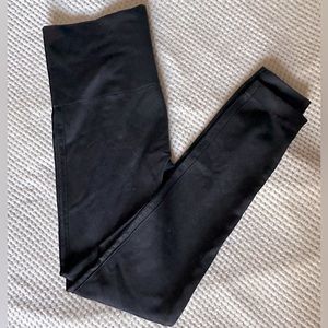 Good Hart black leggings